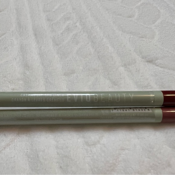 EVIO beauty Makeup Sale New Evio Beauty 2pc Creamy Lipspo Liner Set